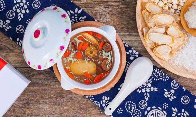 yến chưng nhân sâm