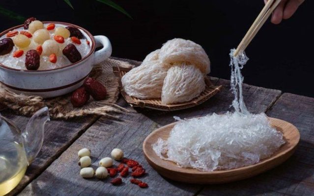yến chưng đường phèn